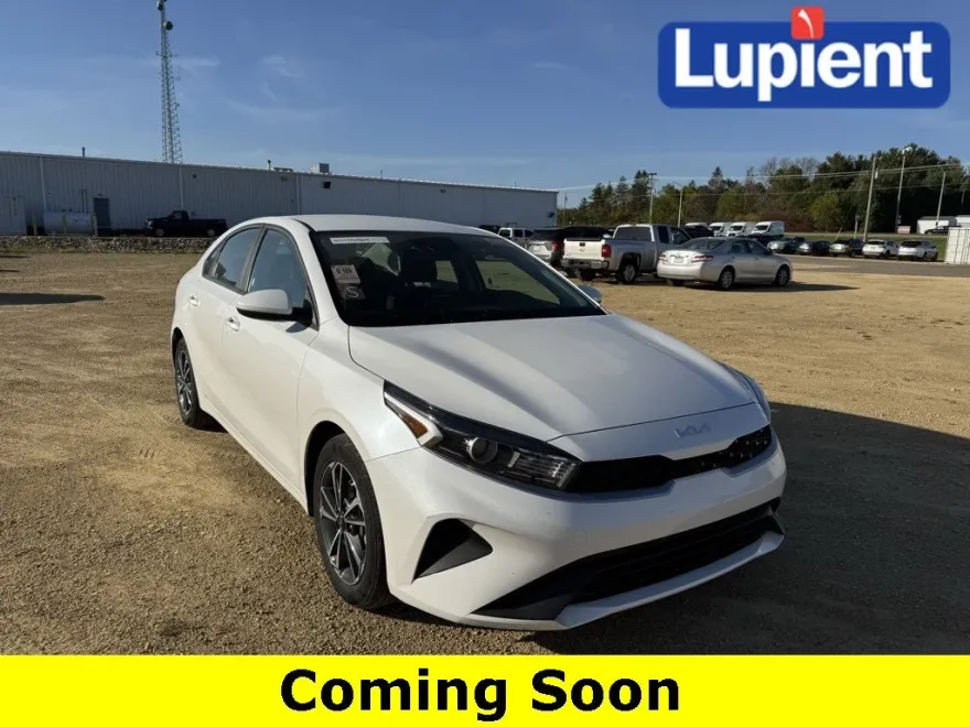 2024 Kia Forte LXS photo 1