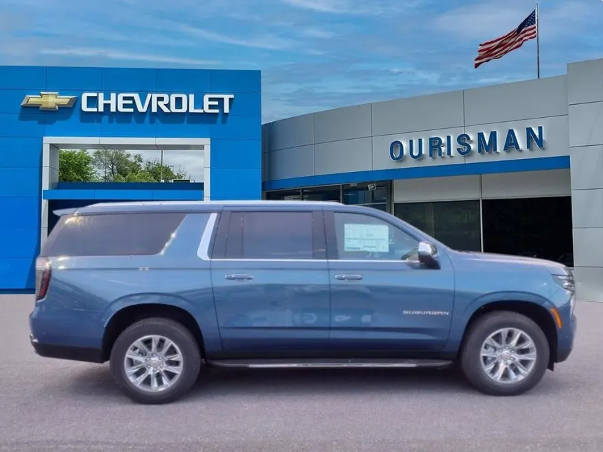 2025 Chevrolet Suburban Premier photo 1