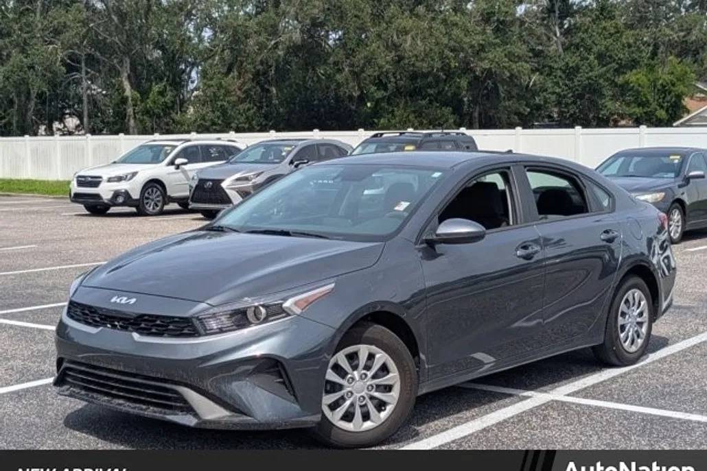 2024 Kia Forte LX photo 1