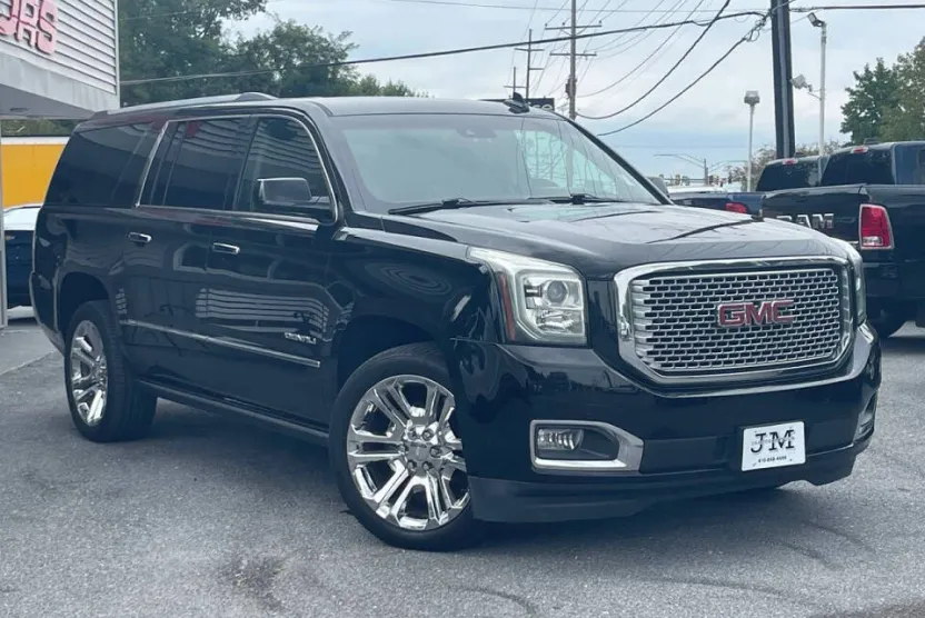 2015 Gmc Yukon XL Denali photo 1