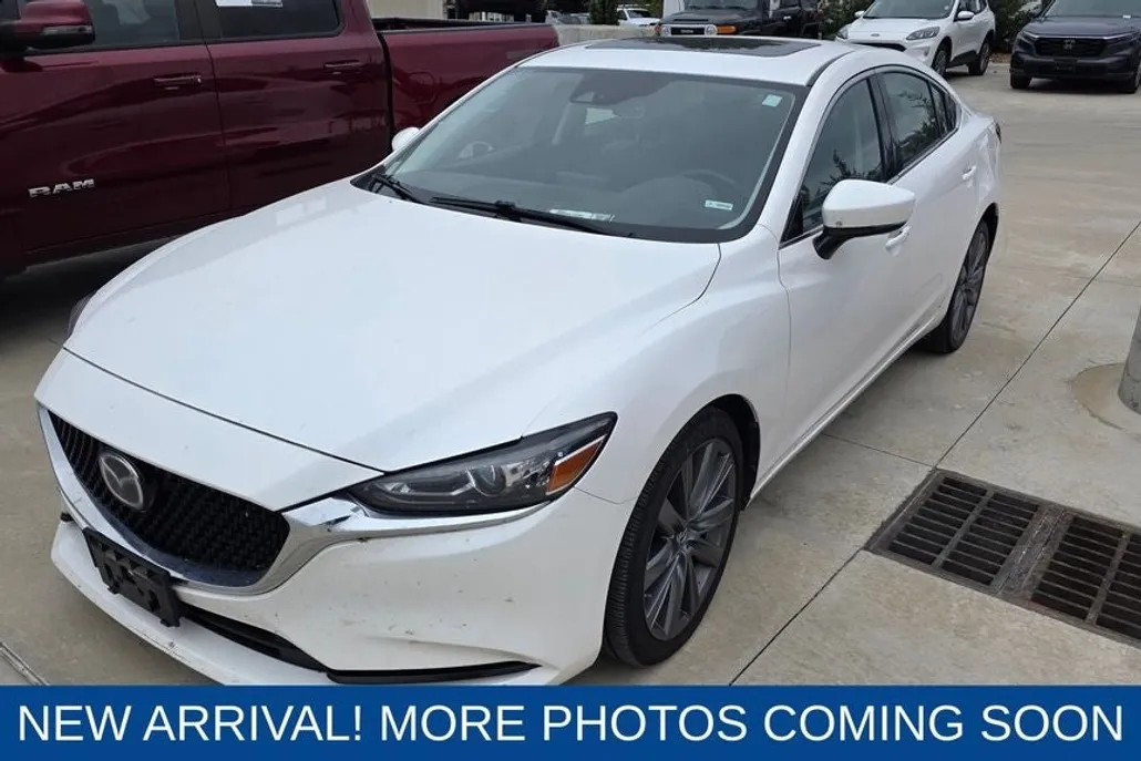 2020 Mazda Mazda6 Touring photo 1