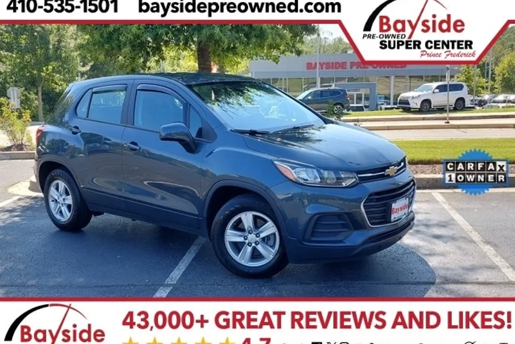 2021 Chevrolet Trax LS photo 1