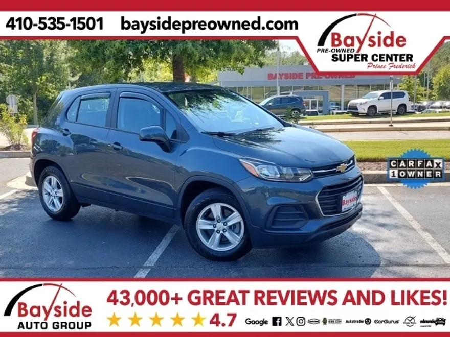 2021 Chevrolet Trax LS photo 1