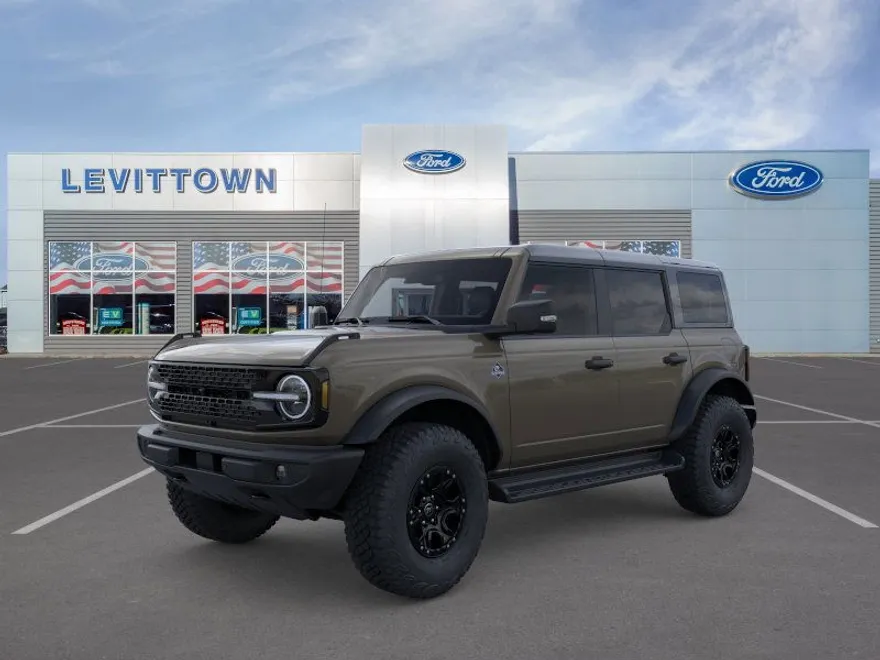 2025 Ford Bronco Outer Banks photo 1