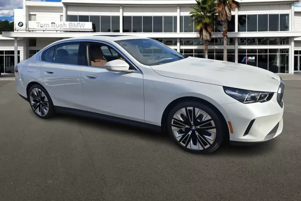 2025 Bmw 530i photo 1