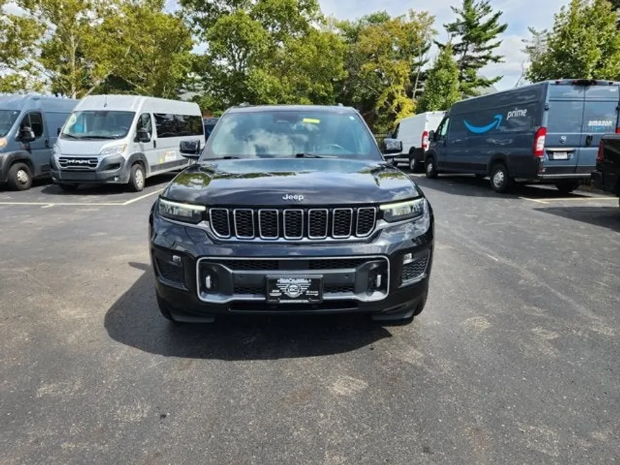 2021 Jeep Grand Cherokee Overland photo 1