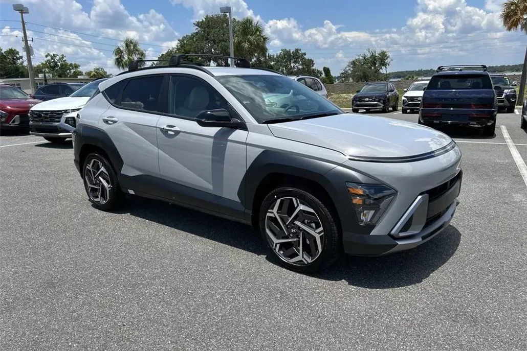 2026 Hyundai Kona SEL photo 1