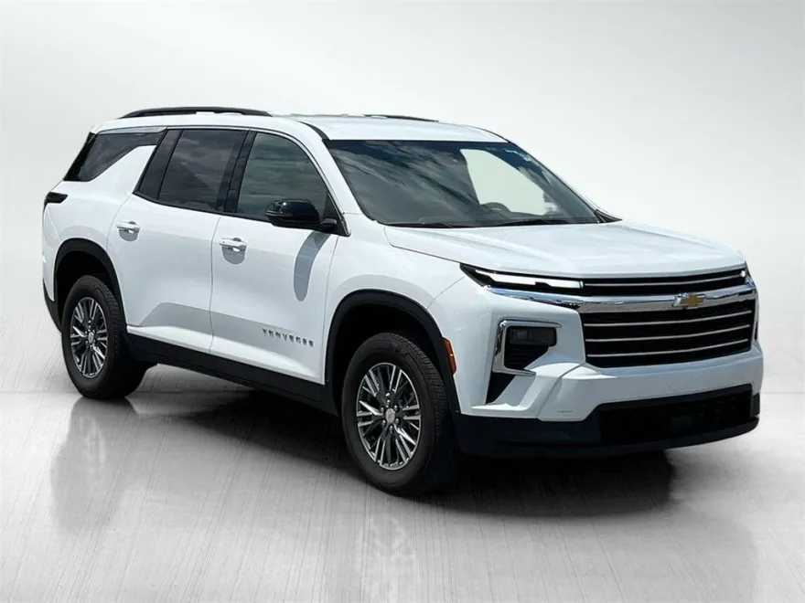 2025 Chevrolet Traverse 1LT photo 1