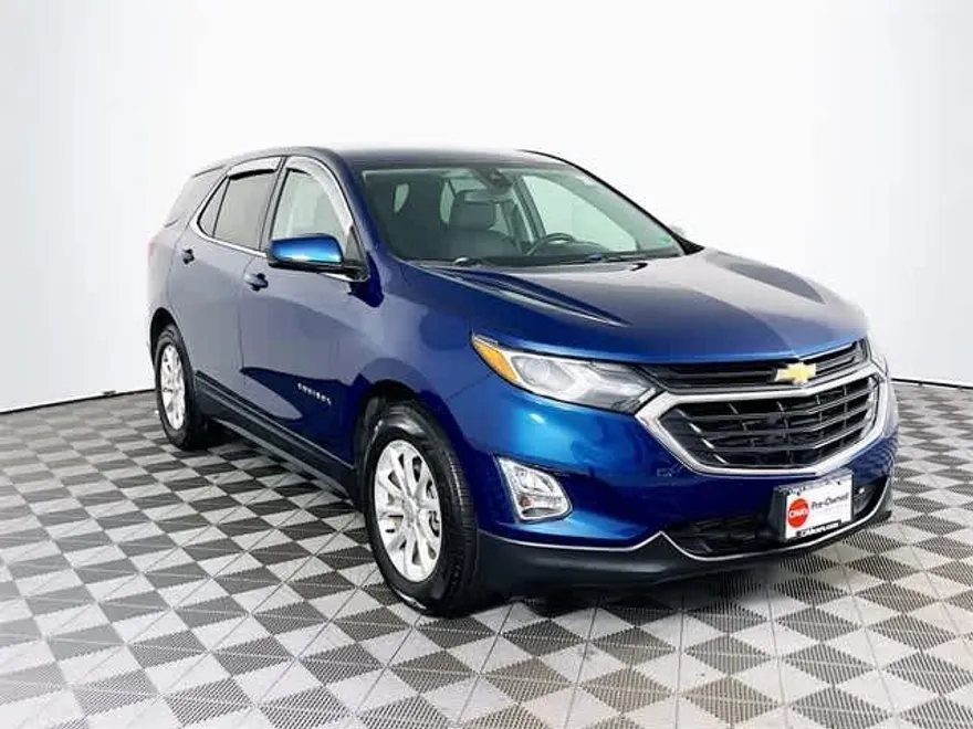 2020 Chevrolet Equinox LT photo 1