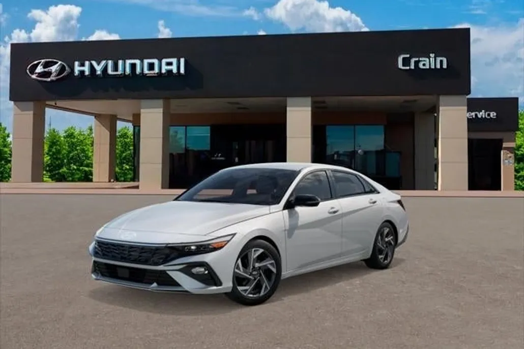 2025 Hyundai Elantra SEL Sport photo 1
