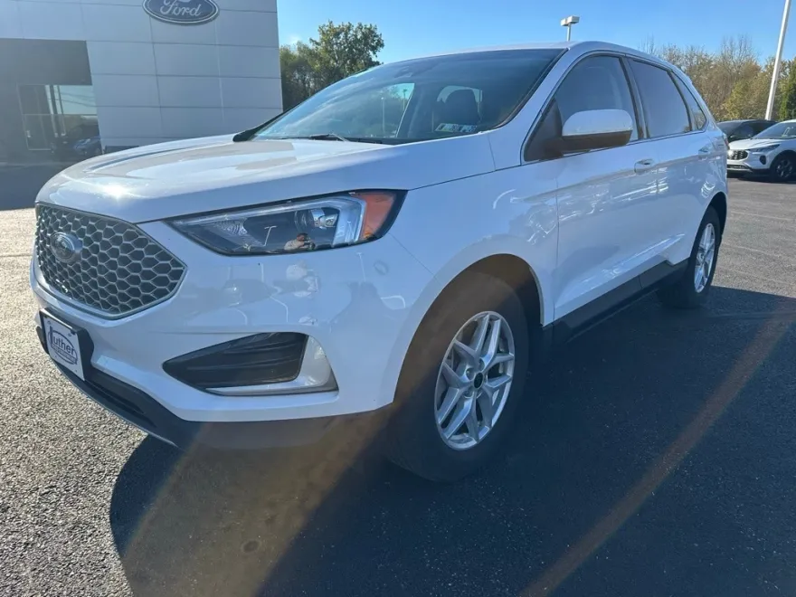2024 Ford Edge SEL photo 1