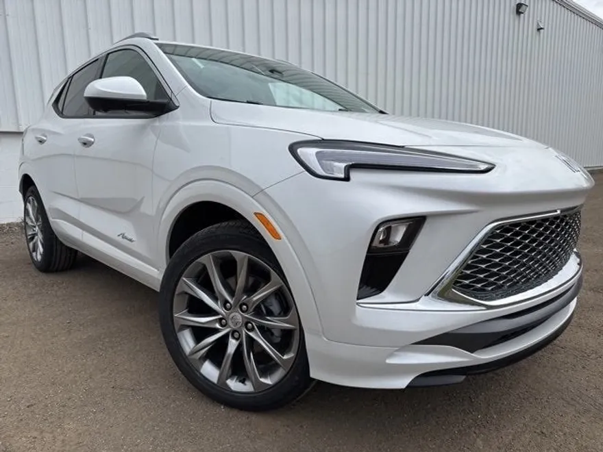 2025 Buick Encore GX Avenir photo 1