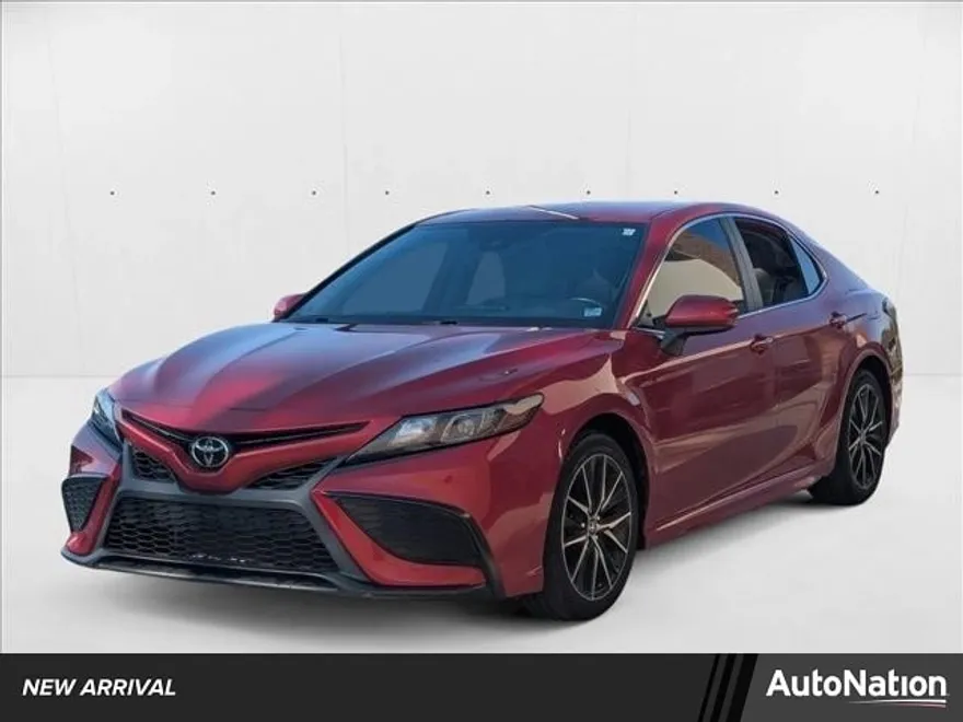2021 Toyota Camry SE photo 1