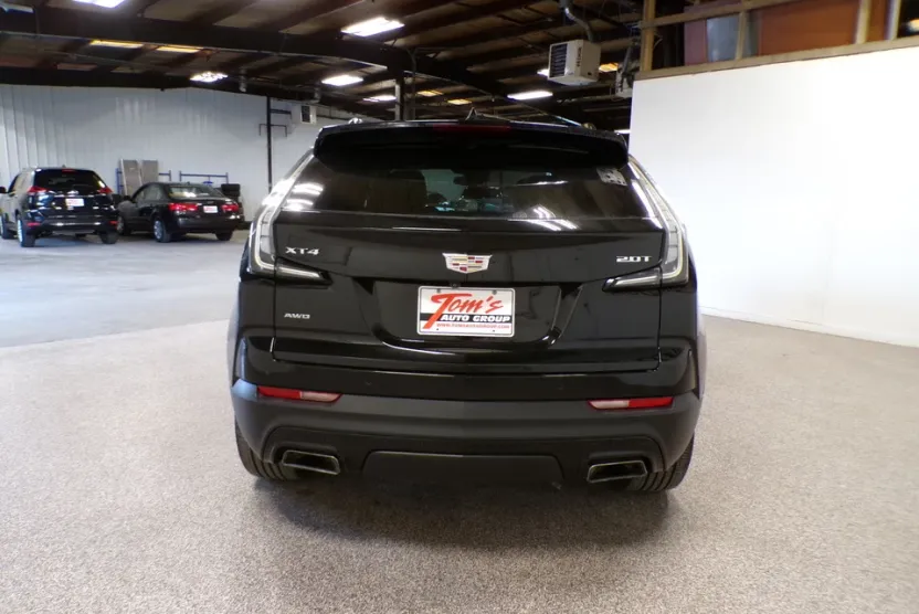 2019 Cadillac XT4 Sport photo 1