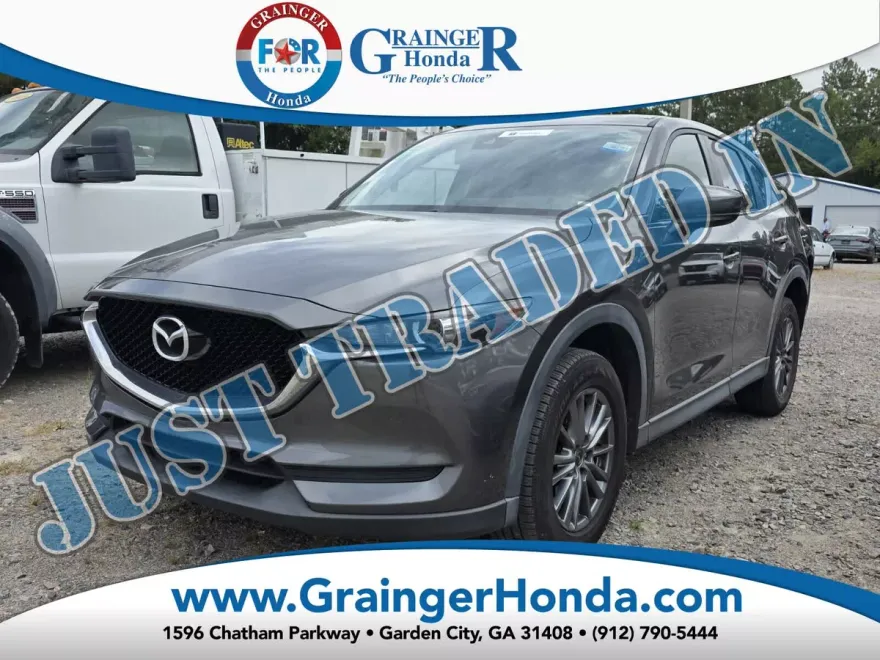 2017 Mazda CX-5 Touring photo 1