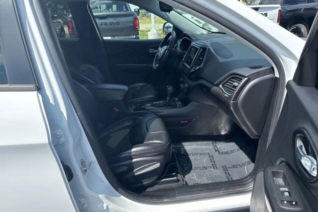 2021 Jeep Cherokee Trailhawk photo 1
