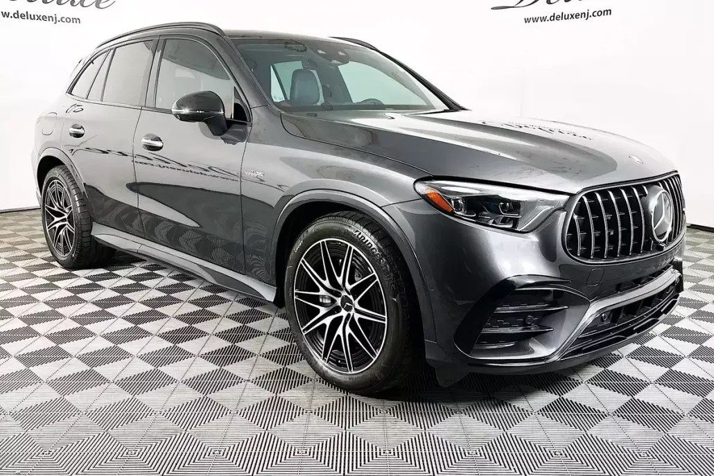 2024 Mercedes Benz GLC 43 AMG 4MATIC photo 1