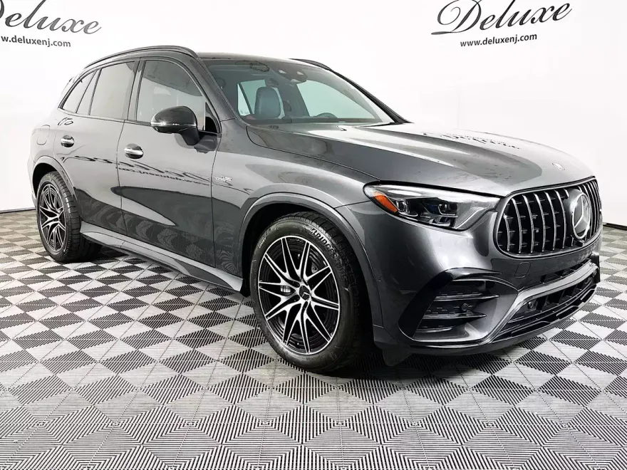 2024 Mercedes Benz GLC 43 AMG 4MATIC photo 1