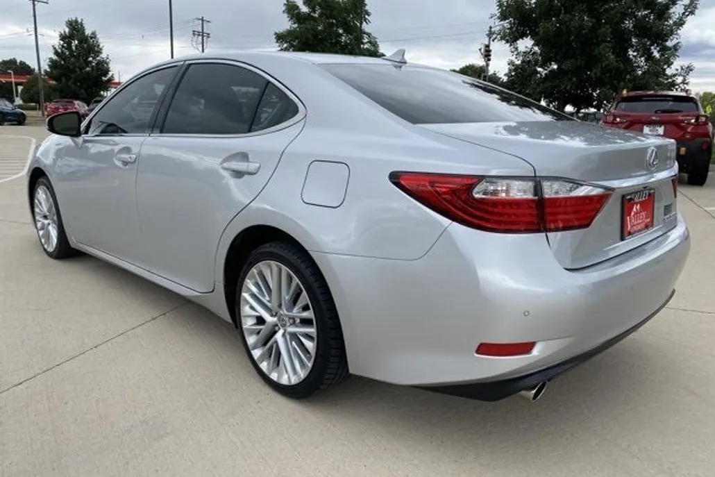 2014 Lexus ES 350 photo 1