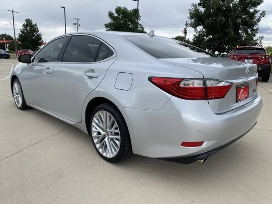 2014 Lexus ES 350 photo 1