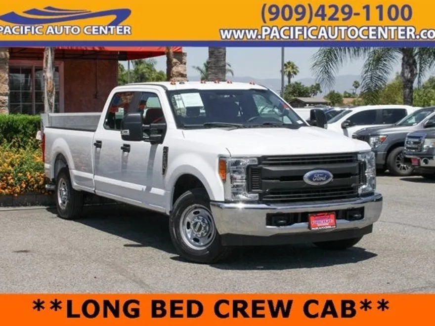 2017 Ford F-250 photo 1