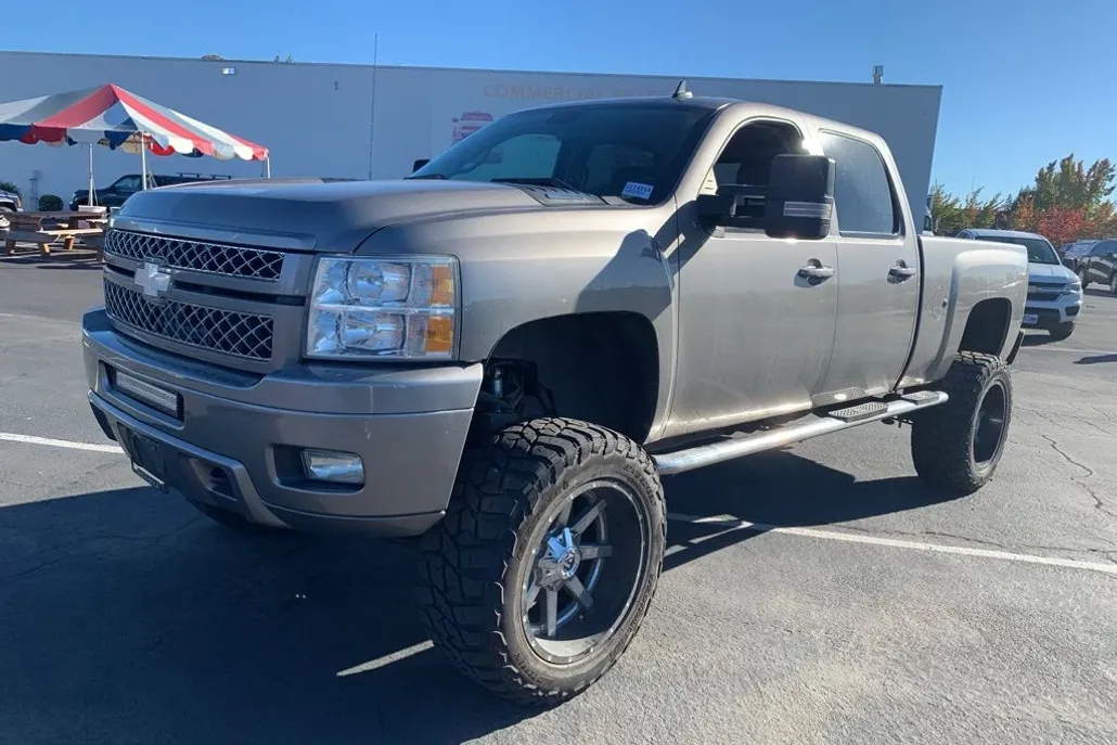 2013 Chevrolet Silverado 2500HD LTZ photo 1