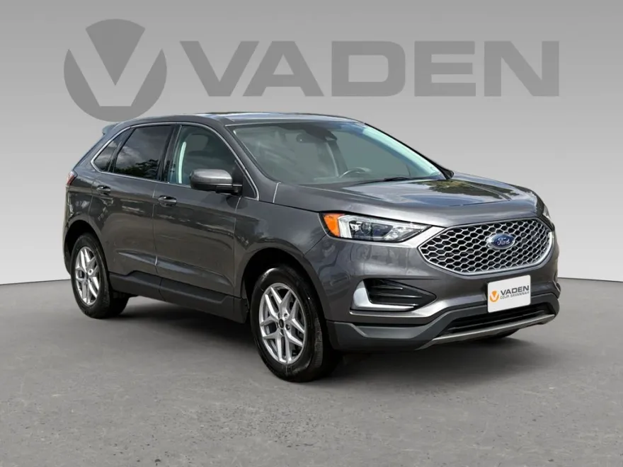 2023 Ford Edge SEL photo 1
