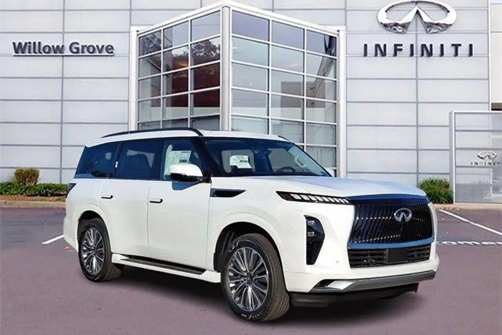 2026 Infiniti QX80 Luxe photo 1