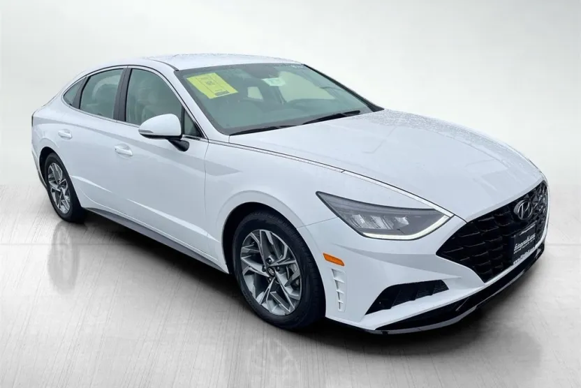 2023 Hyundai Sonata SEL photo 1