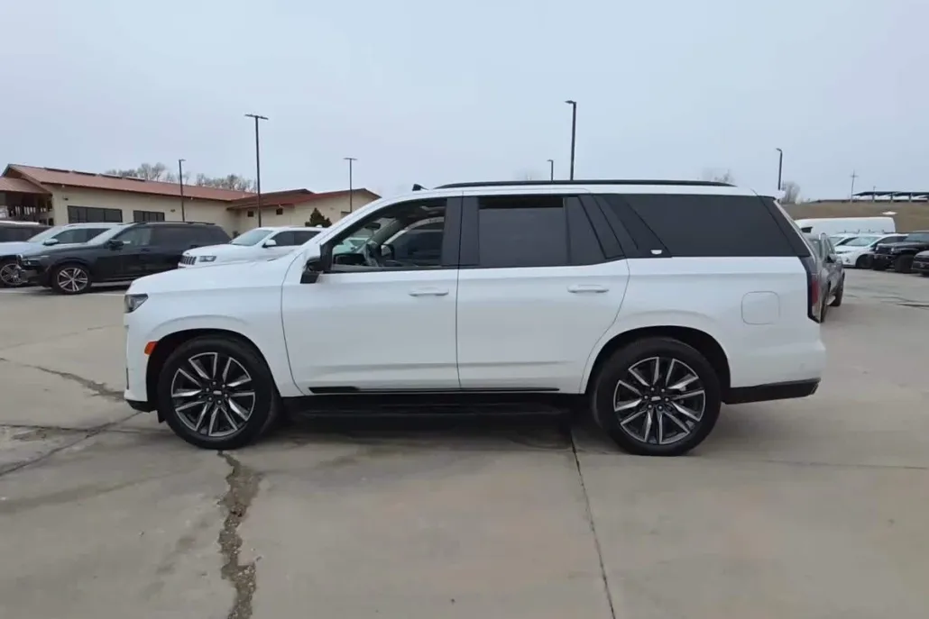 2021 Cadillac Escalade Sport Platinum photo 1