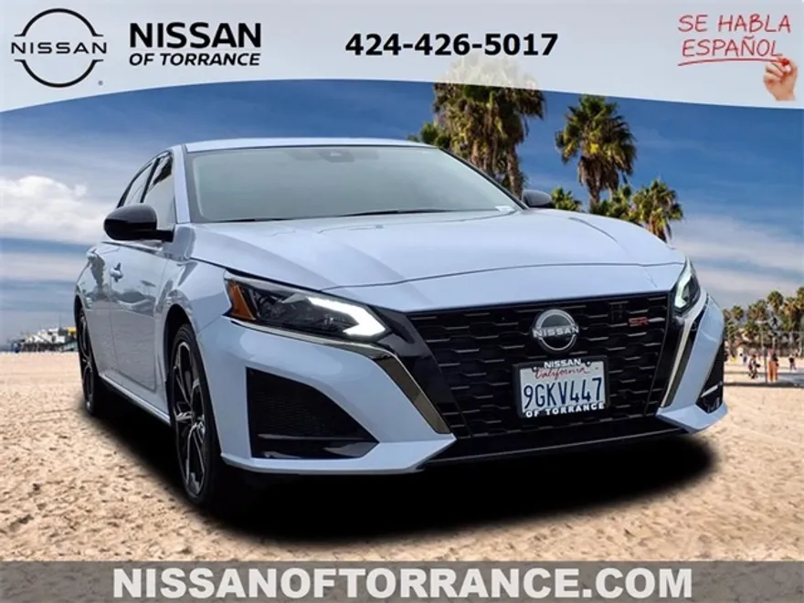 2023 Nissan Altima 2.5 SR photo 1