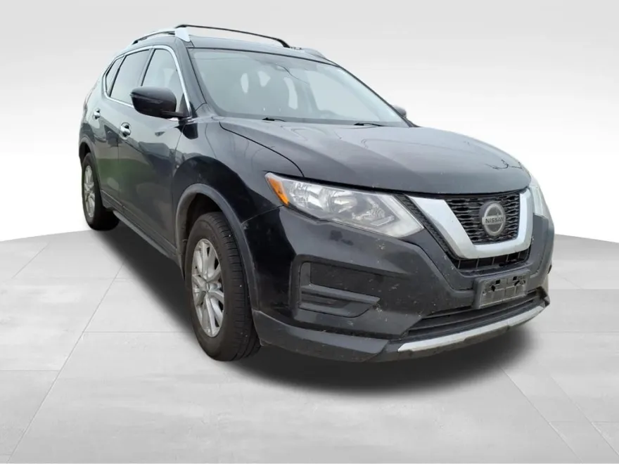 2020 Nissan Rogue SV photo 1