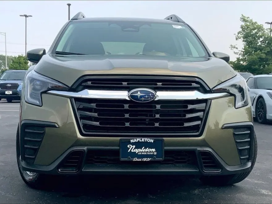 2025 Subaru Ascent Premium photo 1