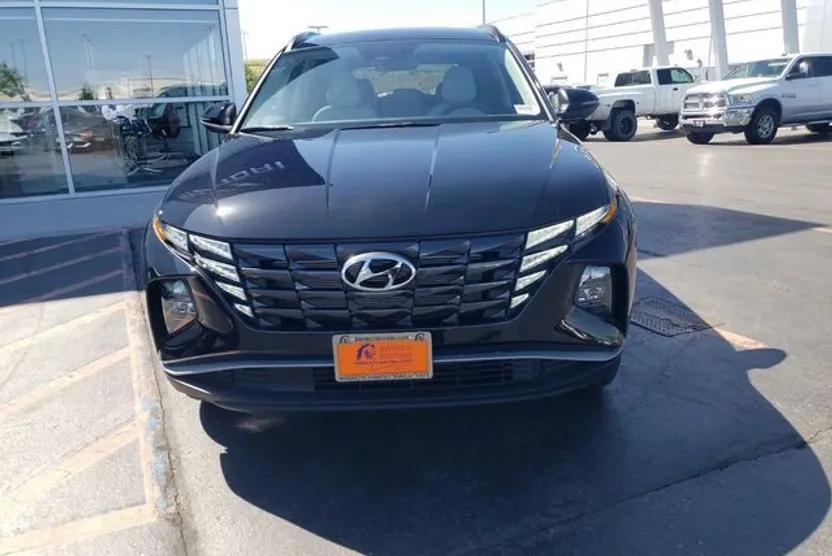 2024 Hyundai Tucson SEL photo 1