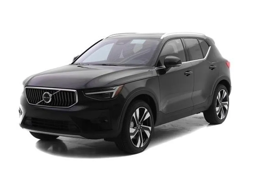 2025 Volvo XC40 photo 1