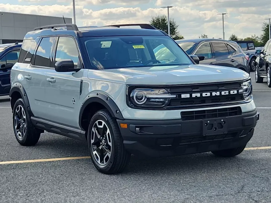 2021 Ford Bronco Sport Outer Banks photo 1