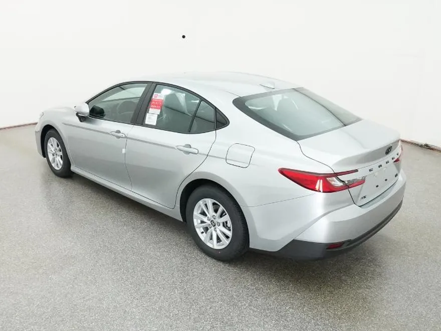 2026 Toyota Camry LE photo 1