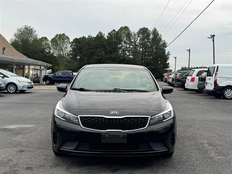 2018 Kia Forte LX Base photo 1