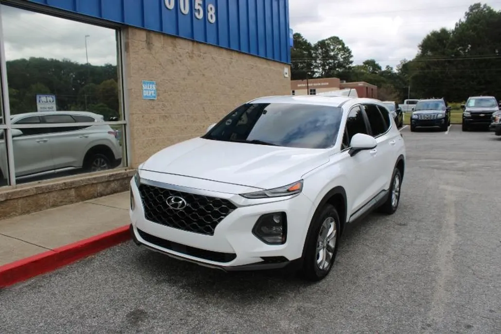 2019 Hyundai Santa Fe SE photo 1