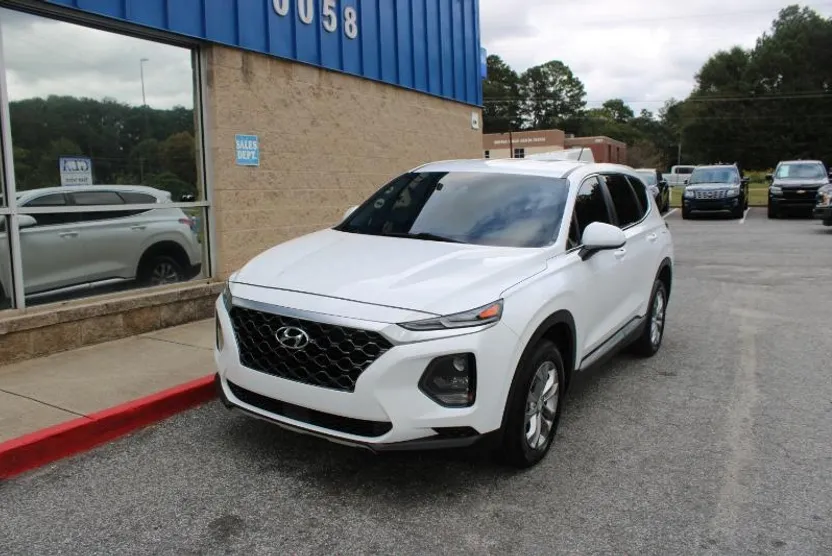 2019 Hyundai Santa Fe SE photo 1
