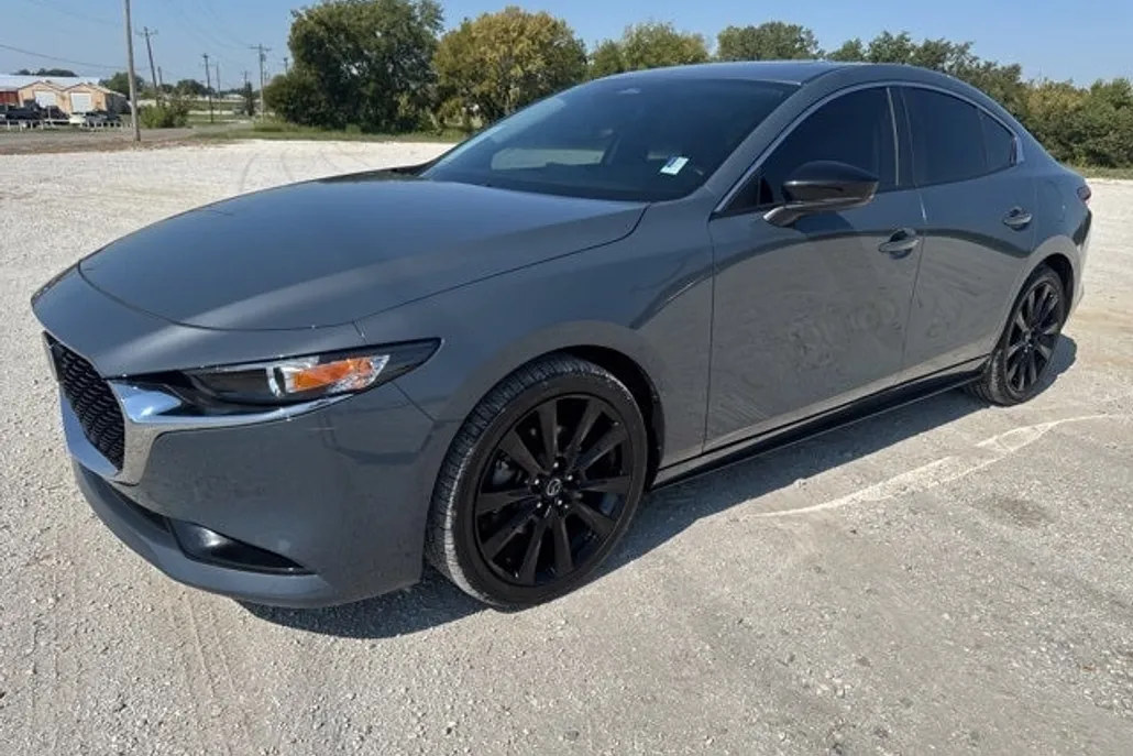2024 Mazda Mazda3 Sedan 2.5 s Carbon photo 1