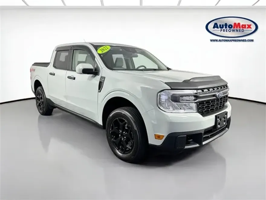 2022 Ford Maverick XLT photo 1