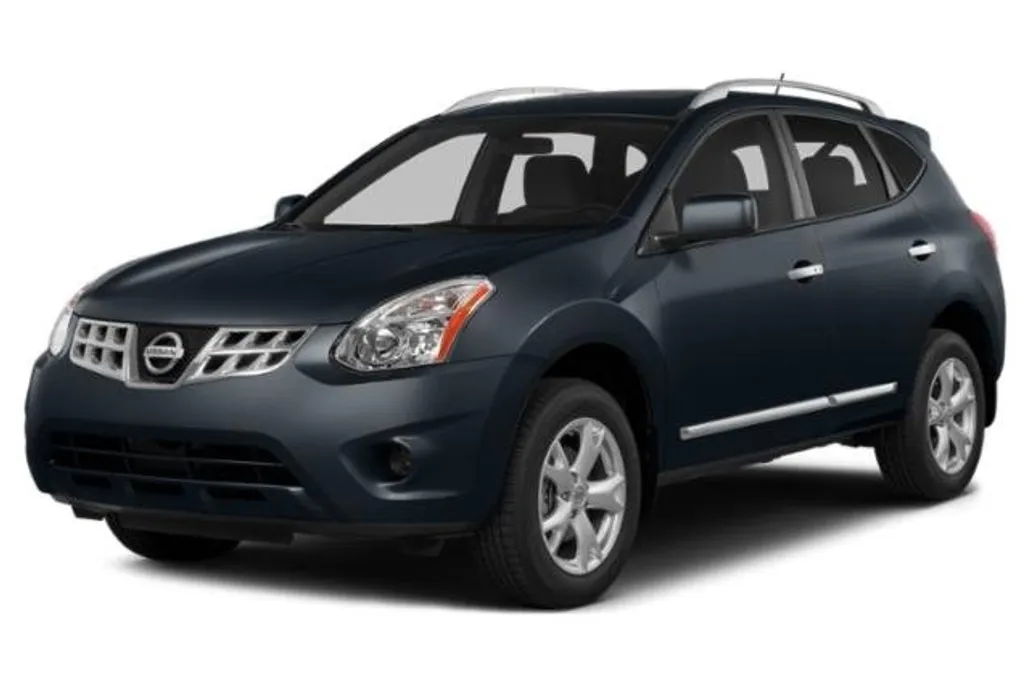 2015 Nissan Rogue Select S photo 1