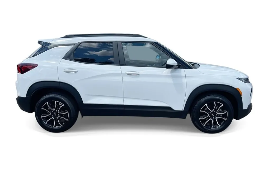 2023 Chevrolet Trailblazer ACTIV photo 1
