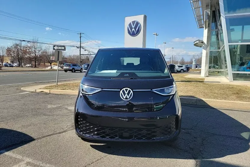 2025 Volkswagen ID. Buzz Pro S photo 1