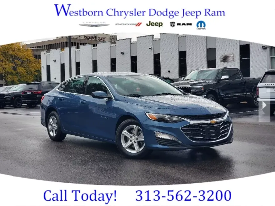 2024 Chevrolet Malibu 1LT photo 1