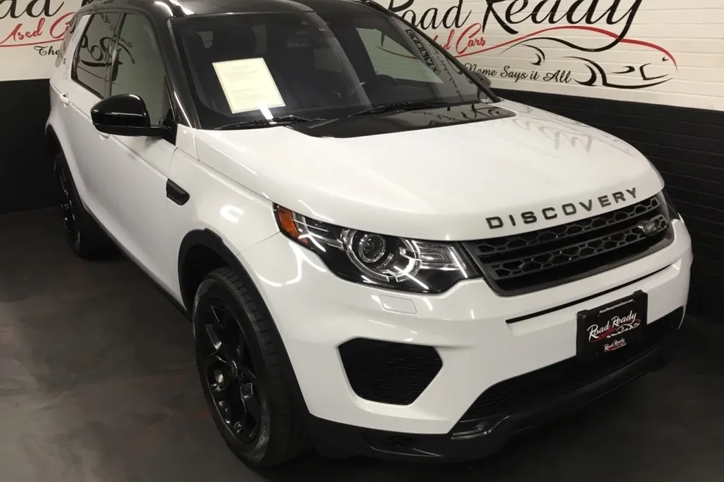 2019 Land Rover Discovery Sport HSE photo 1