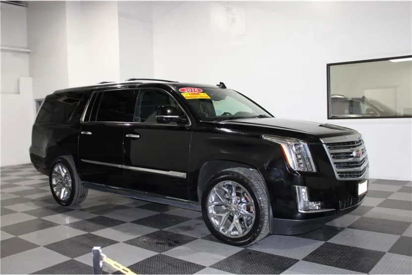 2016 Cadillac Escalade ESV Platinum photo 1