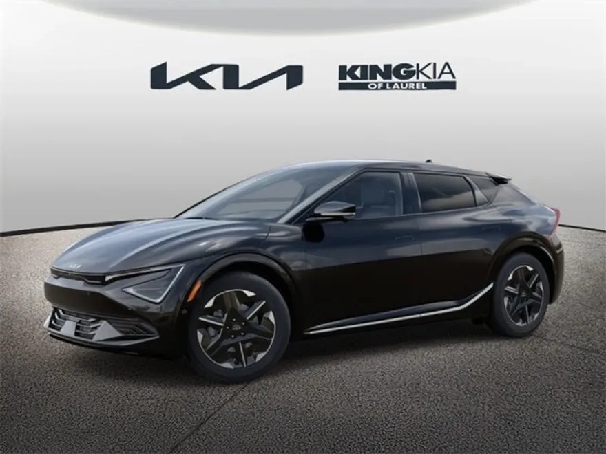 2025 Kia EV6 Wind photo 1