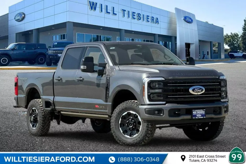 2025 Ford F-250 photo 1